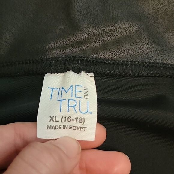 Time and Tru Pull On Pleather Legging Pants ~ Sz XL 16-18 ~ Black ~ Mid Rise - Picture 4 of 7